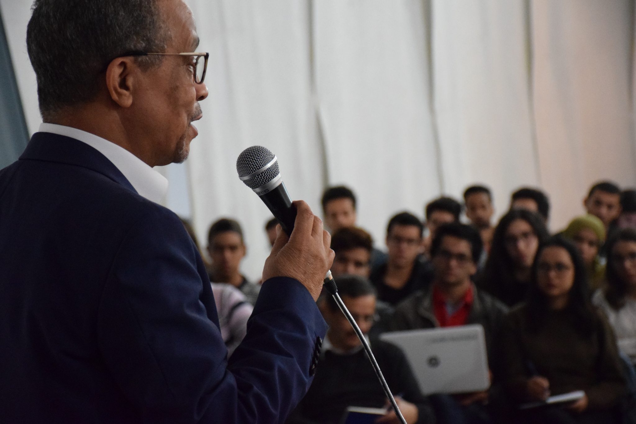 Esprit School of Business Conférence de M. Yasmina Khadra