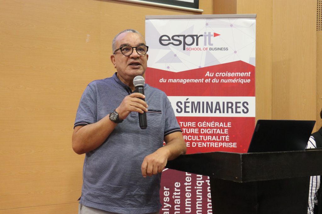 Conférence de M. Kamel Touati